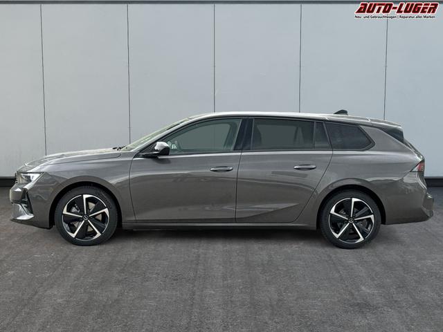 Opel / Astra Sports Tourer / / / / 