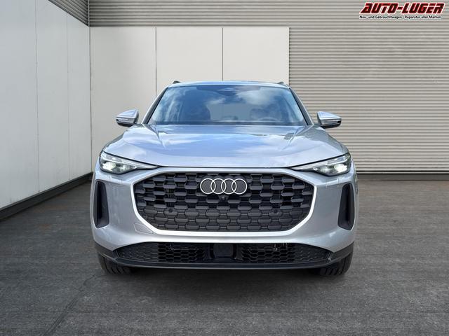 Audi / Q5 / Silber / / / AHK+NAVI+LED+SHZ+PDC