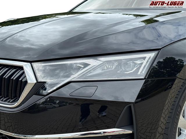 Skoda / Octavia Combi / Schwarz / / / NAVI+MATRIX+KAMERA+ACC+EL. HECKKL+LED+SHZ