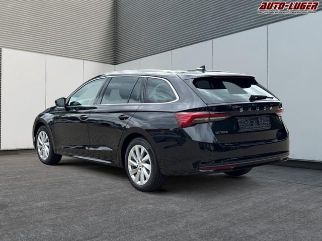 Skoda / Octavia Combi / Schwarz / / / NAVI+MATRIX+KAMERA+ACC+EL. HECKKL+LED+SHZ