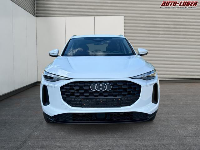 Audi / Q5 / Weiß / / / QUATTRO AHK+NAVI+LED+SHZ+PDC, Beispielbilder, ggf. teilweise mit Sonderausstattung