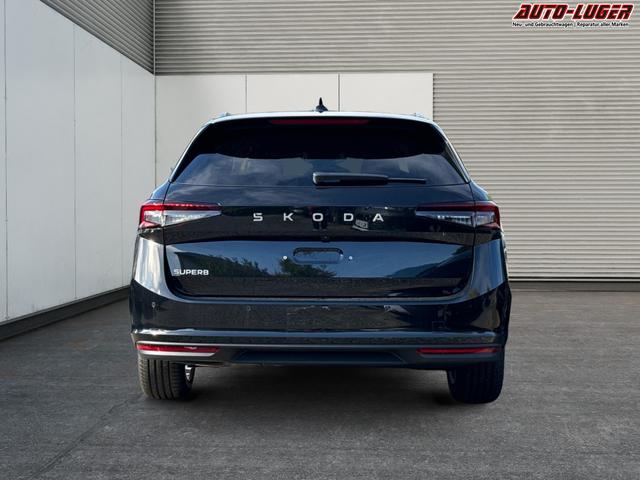 Skoda / Superb Combi / / / / AHK+NAVI+KAM+EL.HECKKL.+KESSY