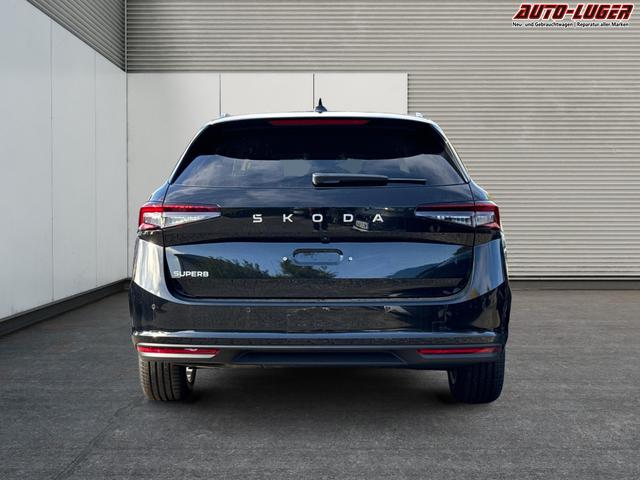Skoda / Superb Combi / / / / AHK+NAVI+KAM+EL.HECKKL.+KESSY