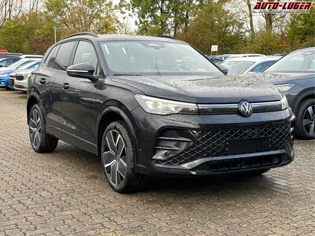 Volkswagen / Tiguan / Schwarz / / / PANO+HD MATRIX+AHK+NAVI+BLACK STYLE+20 LM+ACC