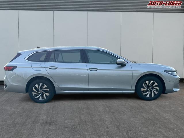 Volkswagen / Passat Variant / Silber / / / DSG+AHK+PANO+NAVI+ACC+KAMERA+LED+MASSAGE