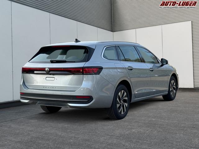Volkswagen / Passat Variant / Silber / / / DSG+AHK+PANO+NAVI+ACC+KAMERA+LED+MASSAGE