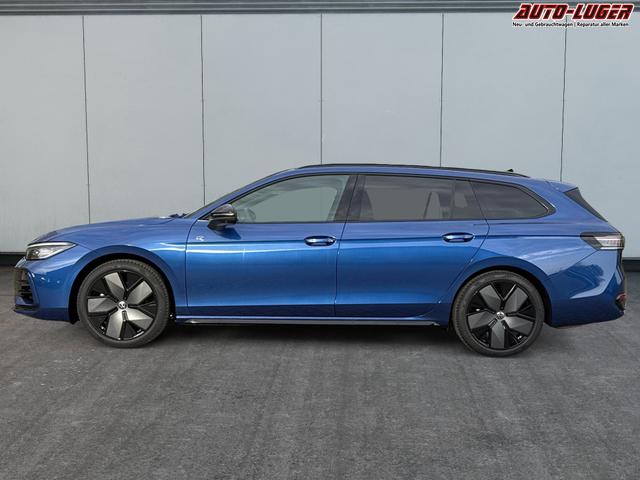 Volkswagen / Passat Variant / Blau / / / 4WD+BLACK+PANO+AHK+DCC+MATRIX+HARMAN