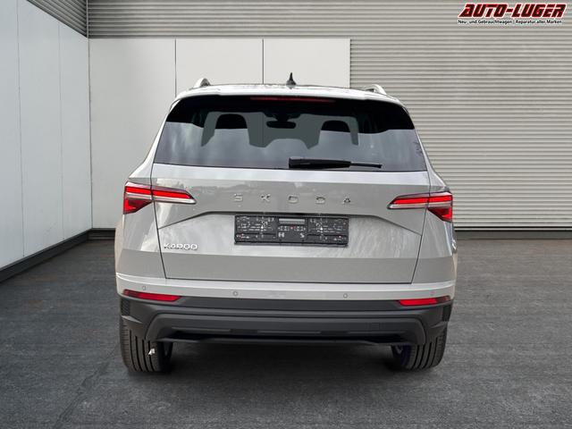 Skoda / Karoq / Grau / / / AHK+KAMERA+EL. HECKKL.+SHZ+ACC+KESSY+18''ALU