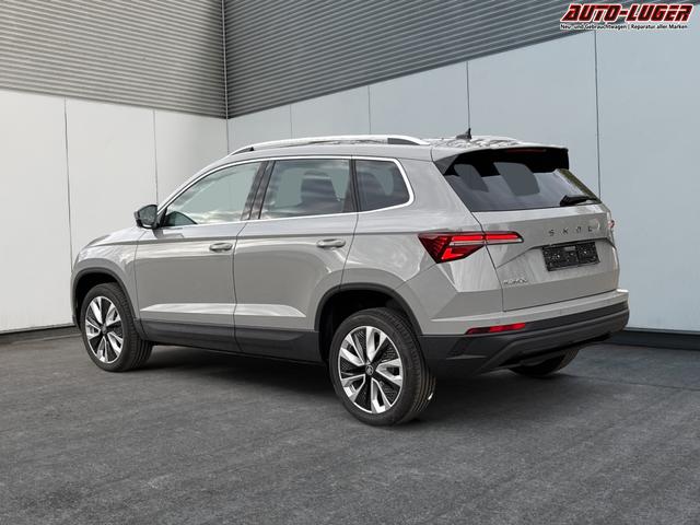 Skoda / Karoq / Grau / / / AHK+KAMERA+EL. HECKKL.+SHZ+ACC+KESSY+18''ALU