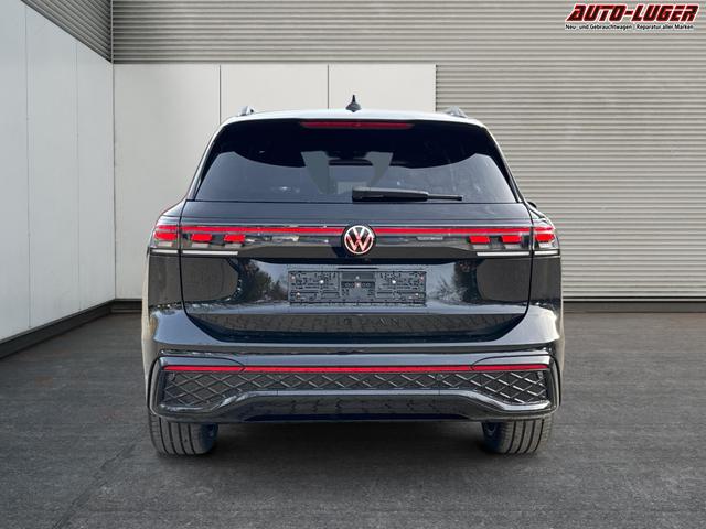 Volkswagen Tiguan R-Line People PLUG-IN+PANO+AHK+HD MATRIX+NAVI+BLACK STYLE+20" LM+ACC 
