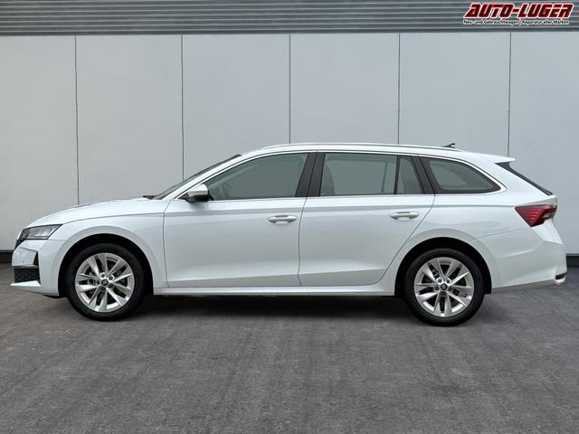 Skoda / Octavia Combi / Weiß / / / AHK+KAMERA+ACC+EL. HECKKL+SHZ