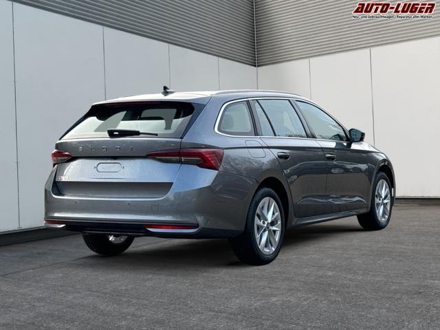 Skoda / Octavia Combi / Grau / / / AHK+KAMERA+ACC+EL. HECKKL+SHZ