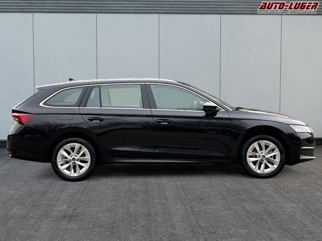 Skoda / Octavia Combi / Schwarz / / / AHK+KAMERA+ACC+EL. HECKKL+SHZ