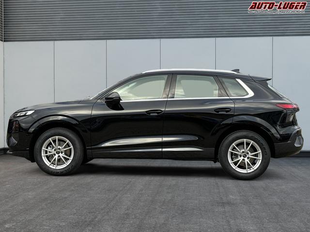 Audi / Q3 / Schwarz / / / SUV *Neues Modell*NAVI+ACC+KAMERA+PDC+EL. HECKKL.+LED, Beispielbilder, ggf. teilweise mit Sonderausstattung