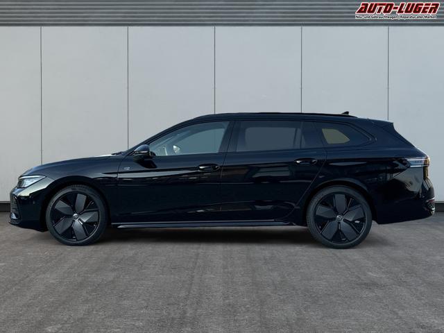 Volkswagen / Passat Variant / Schwarz / / / 4WD+PANO+AHK+HARMAN+NAVI+HUD+Matrix+ACC, Beispielbilder, ggf. teilweise mit Sonderausstattung