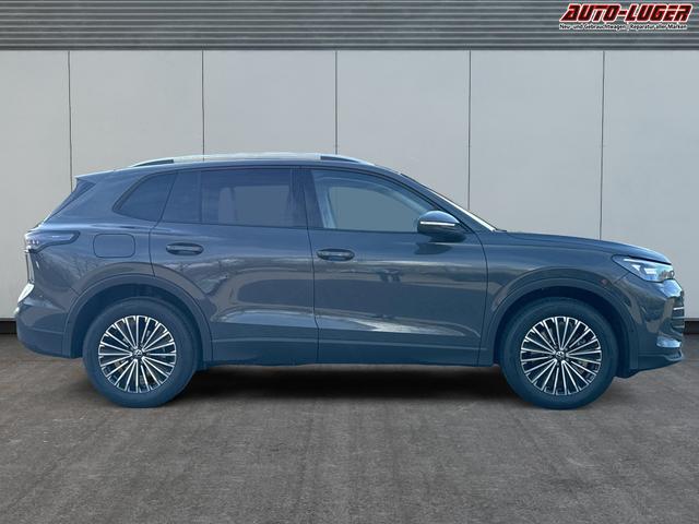 Volkswagen / Tiguan / Grau / / / (Life+) AHK+LED+ACC+KAMERA+el.HECKKL.+SHZ+18ALU