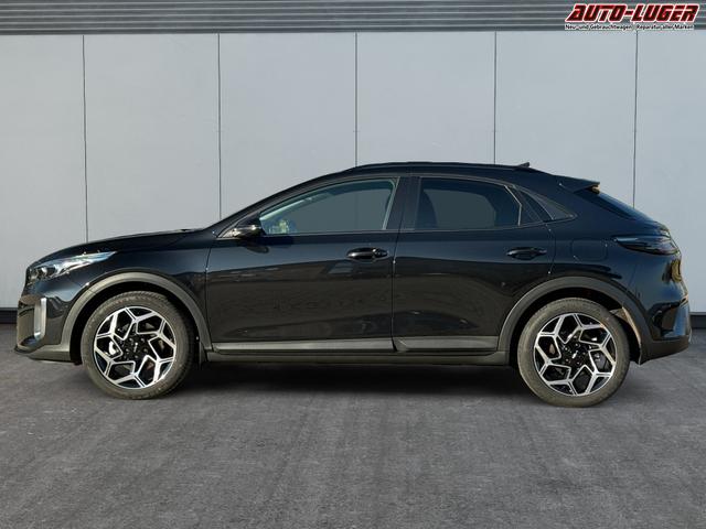 Kia / XCeed / Schwarz / / / ACC+SHZ+eHK+KAMERA+NAVI+LED+18 ALU