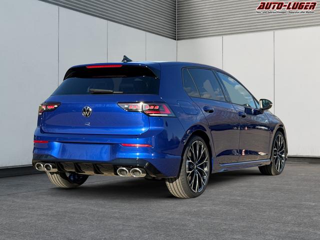 Volkswagen / Golf / / / / 4x4+PANO+MATRIX+HUD+HARMAN+NAVI+360 KAMERA+19 LM