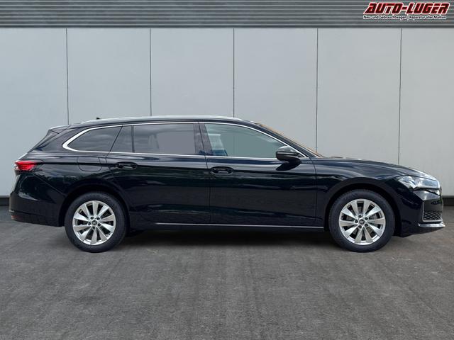 Skoda / Superb Combi / / / / DSG+NAVI+AHK+EL.HECKKL.+KESSY+SHZ, Beispielbilder, ggf. teilweise mit Sonderausstattung