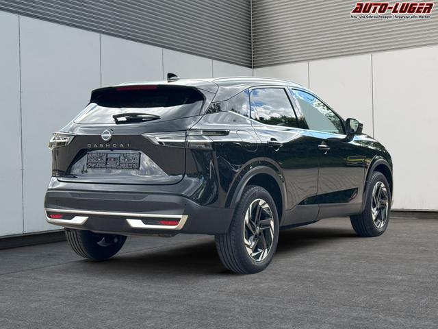 Nissan / Qashqai / Schwarz / / / EL.HECKKL+HEAD-UP+KAMERA+ACC+PDC+SHZ+LED 