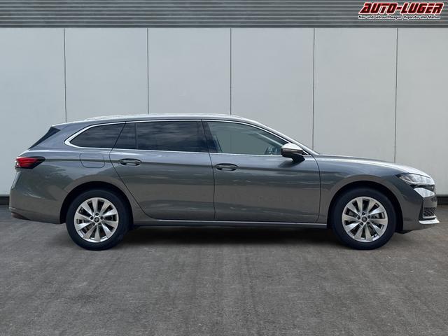 Skoda / Superb Combi / / / / DSG+ NAVI+AHK+EL. HECKKL.+KESSY+SHZ V+H, Beispielbilder, ggf. teilweise mit Sonderausstattung