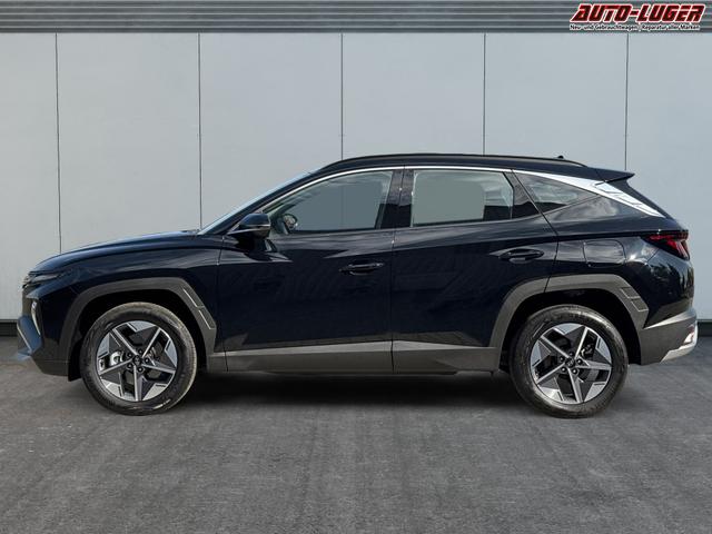 Hyundai / TUCSON / Schwarz / / / Hybrid NAVI+KAMERA+SHZ+LED+TEMPOMAT+17 ALU+PDC, Beispielbilder, ggf. teilweise mit Sonderausstattung