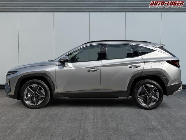 Hyundai / TUCSON / Silber / / / Hybrid NAVI+KAMERA+SHZ+LED+TEMPOMAT+17 ALU+PDC, Beispielbilder, ggf. teilweise mit Sonderausstattung