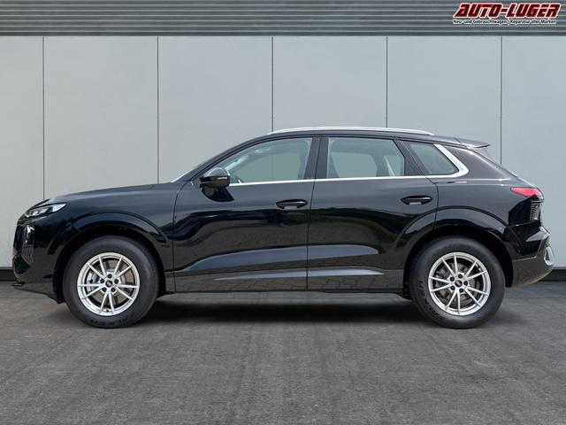 Audi / Q3 / Schwarz / / / KAMERA+NAVI+PDC+EL.HECKKL.+LED+17LM