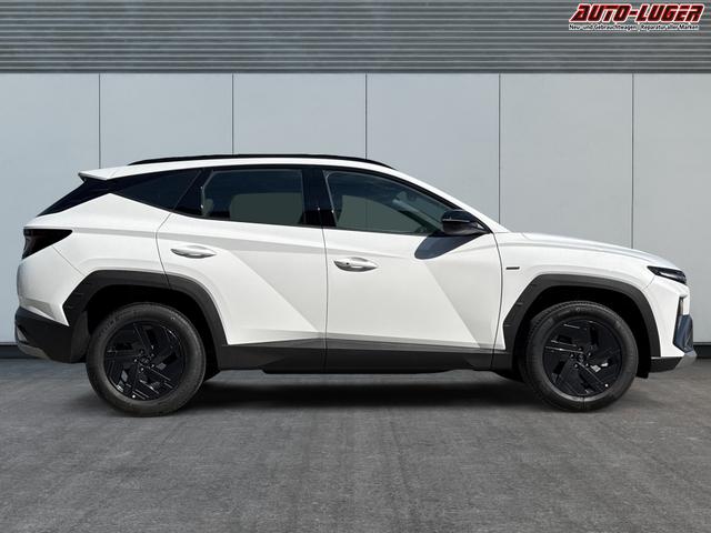 Hyundai / TUCSON / Wei&szlig; / / / Hybrid NAVI+KAMERA+SHZ+LED+TEMPOMAT+17 ALU+PDC, Beispielbilder, ggf. teilweise mit Sonderausstattung
