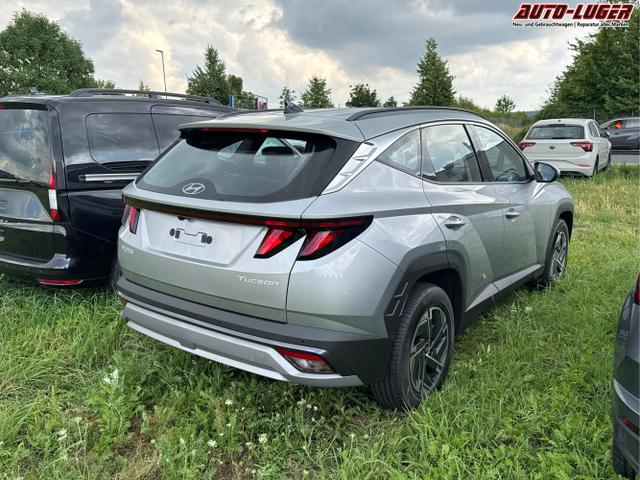 Hyundai / TUCSON / Silber / / / NAVI+KAMERA+SHZ+LED+TEMPOMAT+17 ALU+PDC, Beispielbilder, ggf. teilweise mit Sonderausstattung