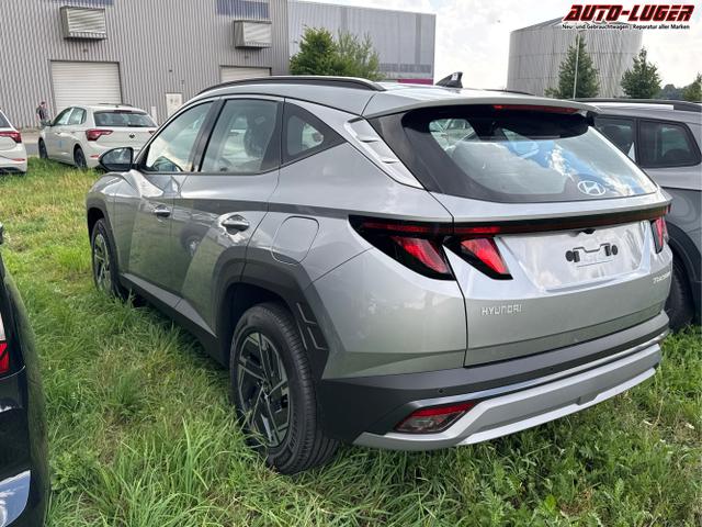Hyundai / TUCSON / Silber / / / NAVI+KAMERA+SHZ+LED+TEMPOMAT+17 ALU+PDC, Beispielbilder, ggf. teilweise mit Sonderausstattung