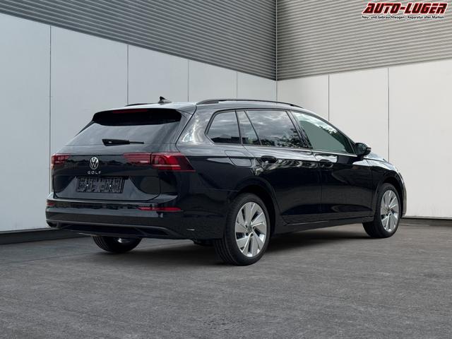Volkswagen / Golf Variant / Schwarz / / / AHK+ACC+eHK+KAMERA+SHZ+KLIMA+LED+17 ALU