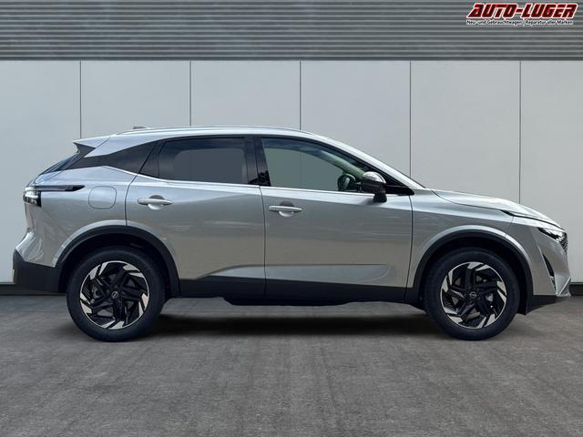 Nissan / Qashqai / Silber / / / KAMERA+ACC+PDC+EL.HECKKL.+SHZ+LED , Beispielbilder, ggf. teilweise mit Sonderausstattung