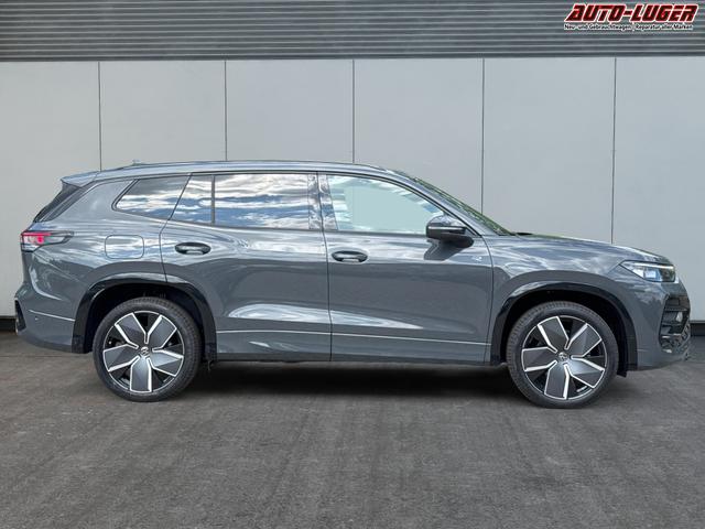 Volkswagen / Tayron / Grau / / / PLUG-IN+PANO+AHK+HuD+MATRIX+360 KAM+20ALU+ACC+eHK+BLACK STYLE