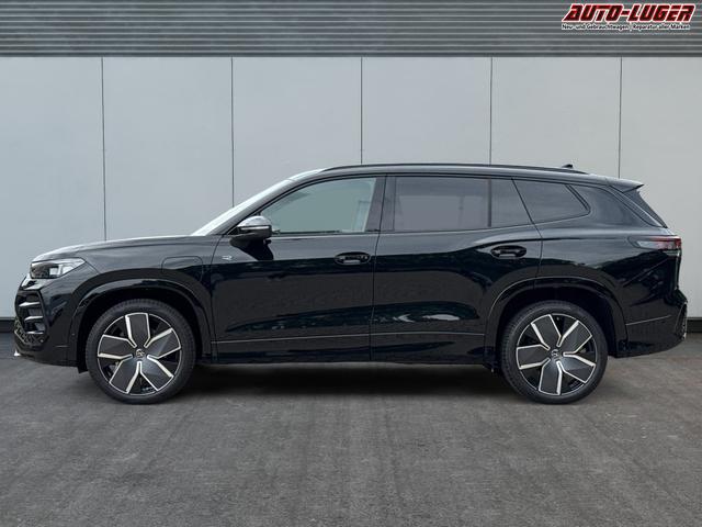 Volkswagen / Tayron / Schwarz / / / PLUG-IN+PANO+AHK+HuD+MATRIX+360 KAM+20ALU+ACC+eHK+BLACK STYLE, Beispielbilder, ggf. teilweise mit Sonderausstattung