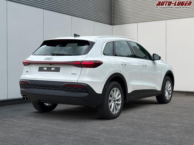 Audi / Q5 / Wei&szlig; / / / QUATTRO+NAVI+KAMERA+AHK+SHZ+PDC+ACC
