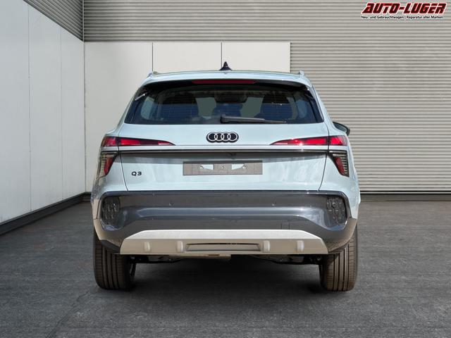 Audi / Q3 / Grau / / / KAMERA+NAVI+PDC+EL.HECKKL.+LED+17LM
