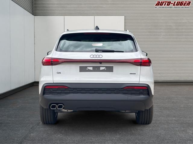 Audi / Q5 / Wei&szlig; / / / QUATTRO+NAVI+KAMERA+AHK+SHZ+PDC+ACC