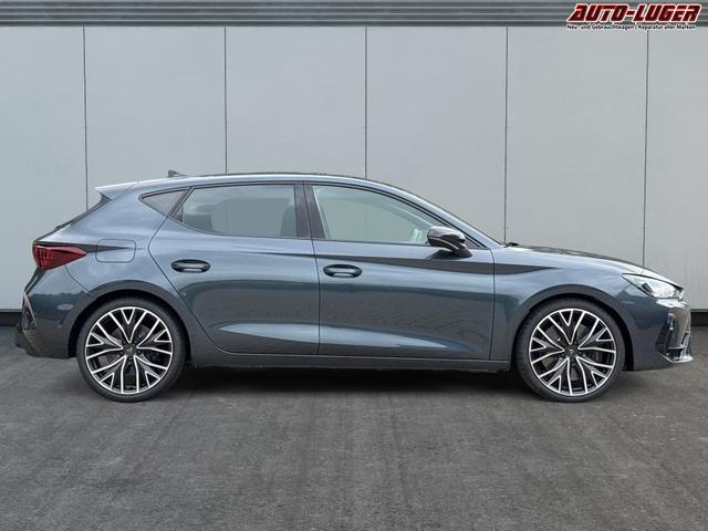 Cupra / Leon / Grau / / / NAVI+KAMERA+KESSY+MEMORY+SHZ+ACC+PDC+LED+19 ALU, Beispielbilder, ggf. teilweise mit Sonderausstattung