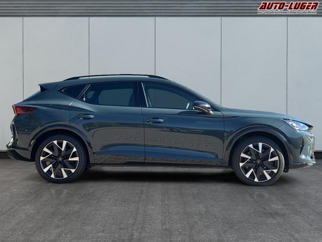 Cupra / Formentor / Blau / / / 4x4 AHK+NAVI+KAMERA+eHK+KESSY+ACC+19 ALU+LED+FULL LINK, Beispielbilder, ggf. teilweise mit Sonderausstattung