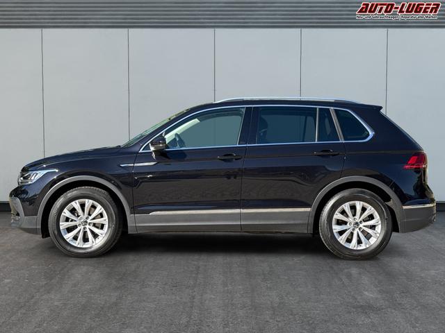 Volkswagen / Tiguan / Schwarz / / / Tiguan AHK+NAVI+KAMERA+ERGOActive+KESSY+WINTER