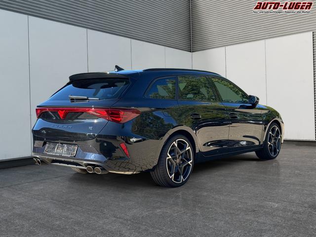 Cupra / Leon Sportstourer / Schwarz / / / 4x4 ST AHK+NAVI+eHK+KAMERA+MEMORY+ACC+19 ALU+LED, Beispielbilder, ggf. teilweise mit Sonderausstattung