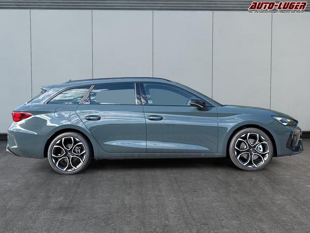 Cupra / Leon Sportstourer / Blau / / / ST 4x4 AHK+eHK+NAVI+ACC+SHZ+18 ALU+LED, Beispielbilder, ggf. teilweise mit Sonderausstattung