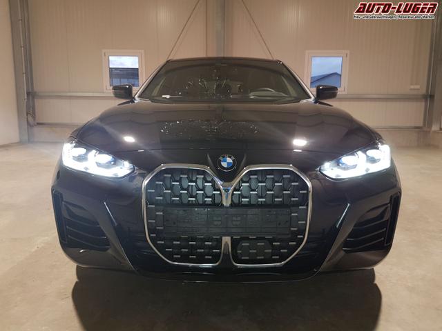 BMW / 4er Gran Coupé / Schwarz / / / , Beispielbilder, ggf. teilweise mit Sonderausstattung