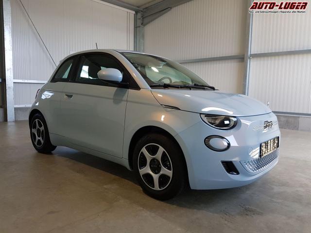 Fiat / 500e / Blau / / / 