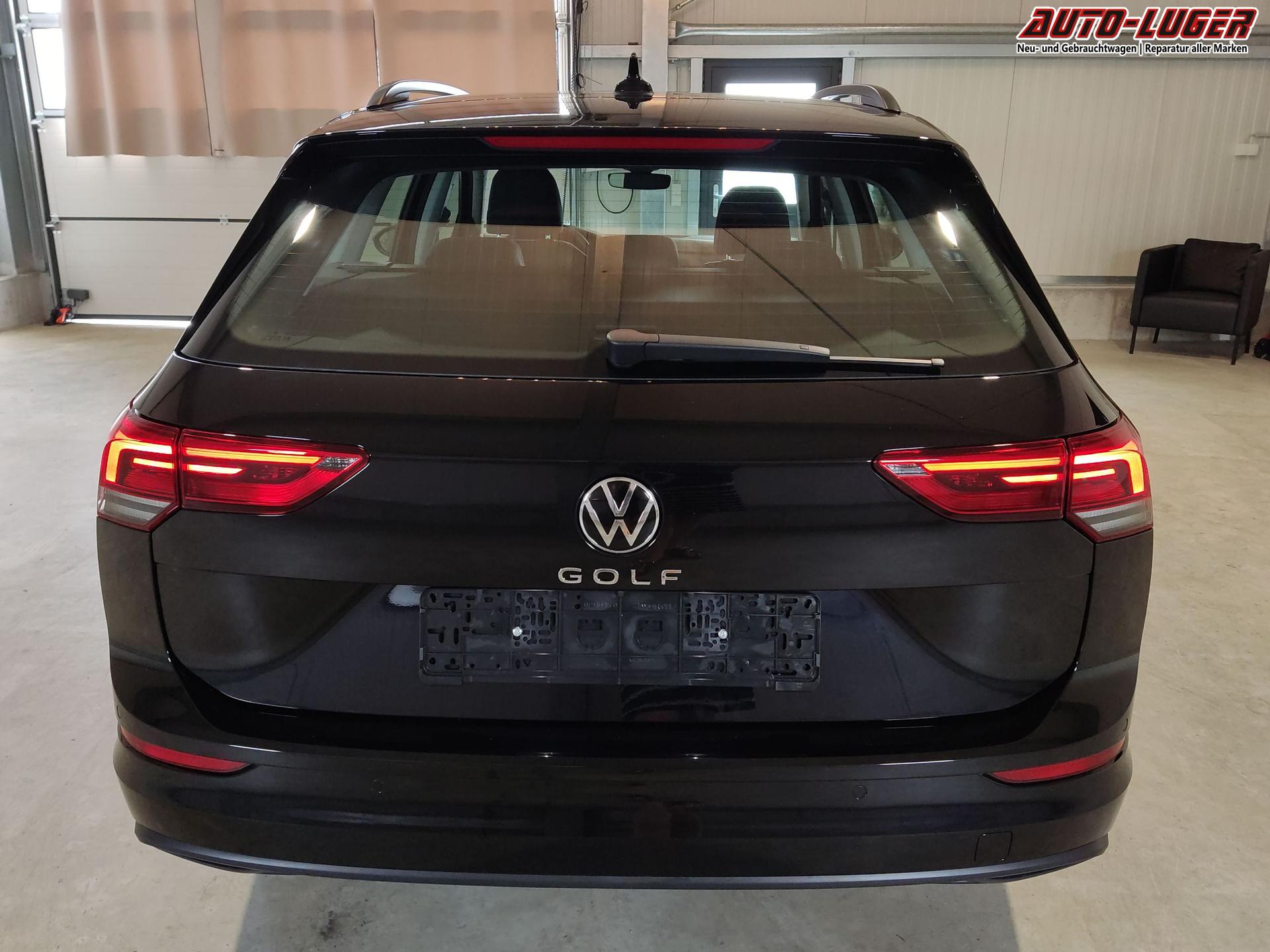 Volkswagen Golf Life 1.5 TSI 130 PS-3JahreGarantie-AHK-Navi-LED