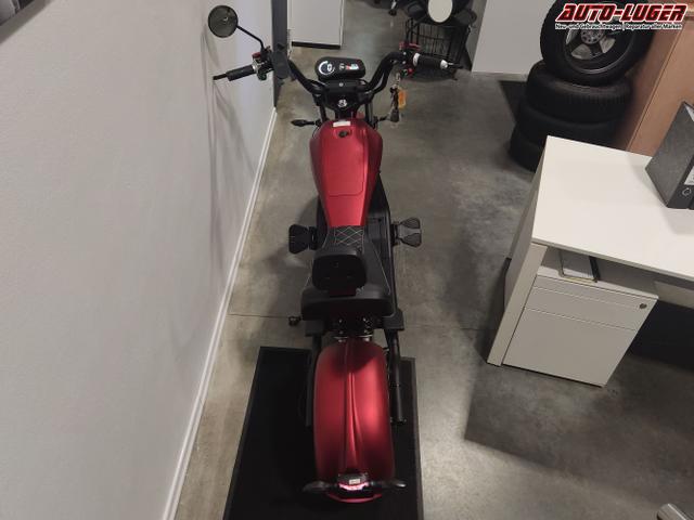 Futura / Chopper E-Roller / Rot / / / 