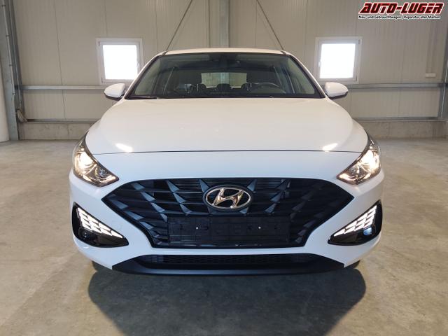 Hyundai / i30 / Weiß / / / 