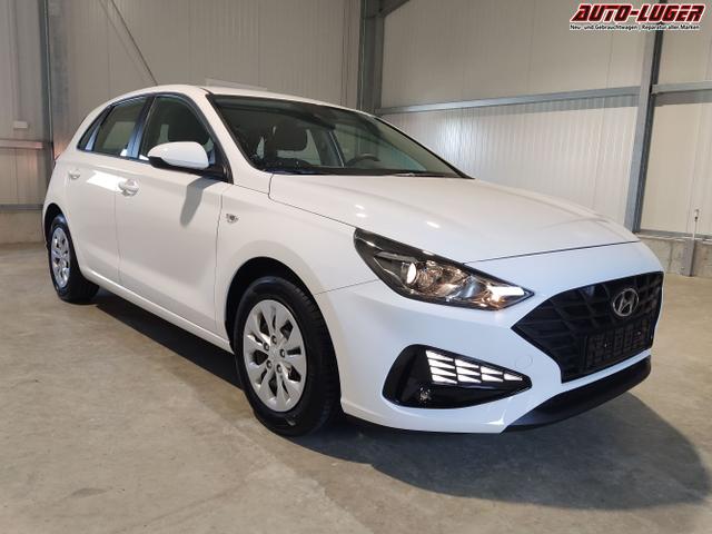 Hyundai / i30 / Weiß / / / 