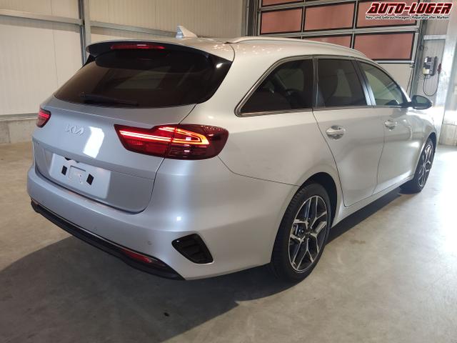 Kia / Ceed Sportswagon / Silber / / / , Beispielbilder, ggf. teilweise mit Sonderausstattung